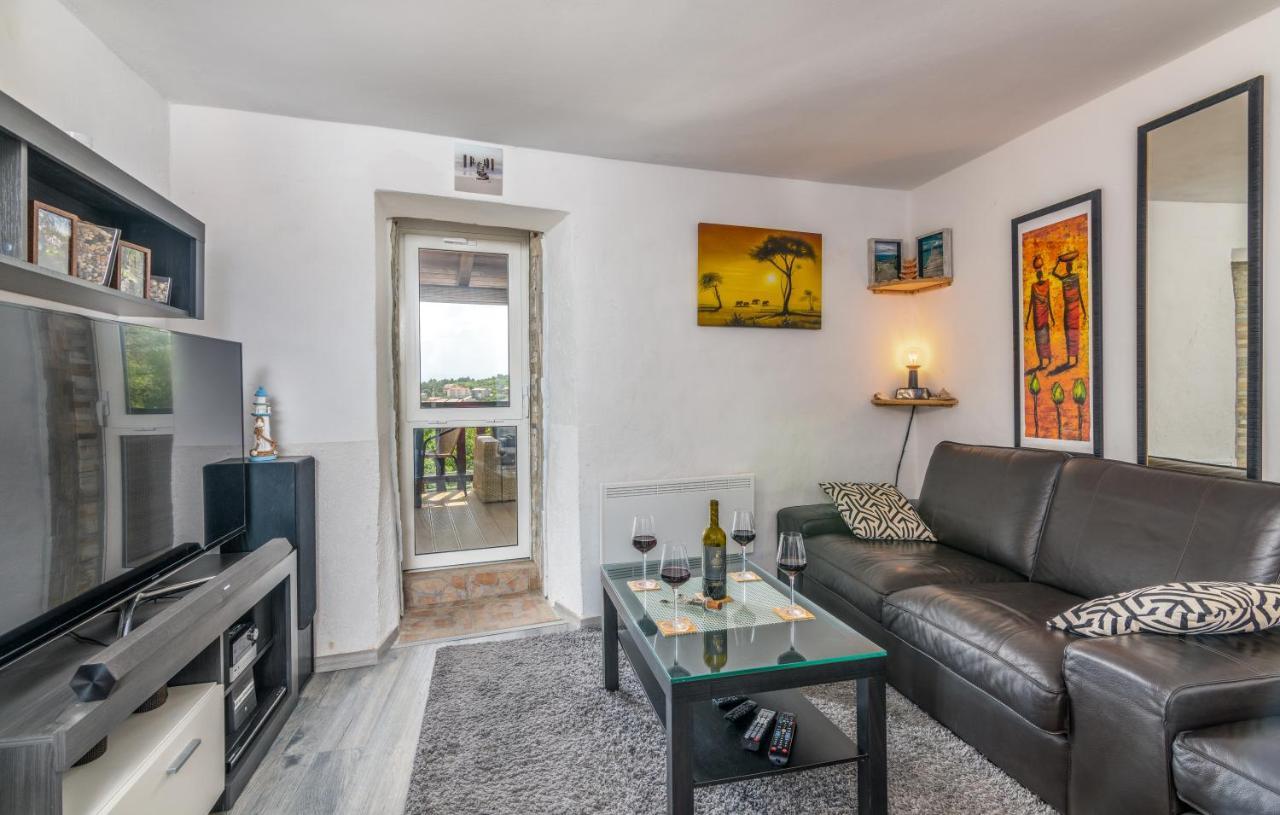 Stone House Knez Appartement Vrbnik Buitenkant foto